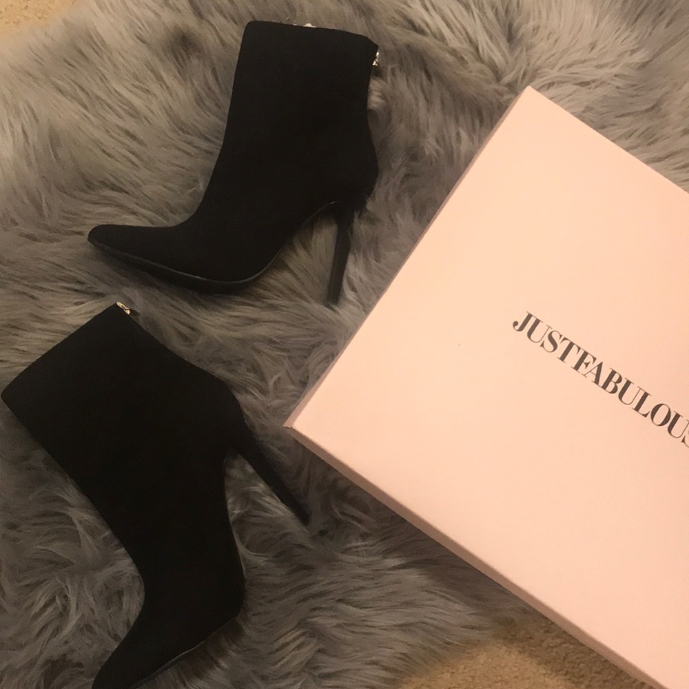 Stiletto booties black